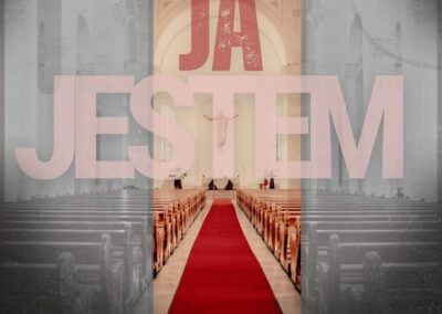 ✨ Św. Jan Paweł II powiedział: „Eucharystia jest sekretem mojej codzienności. Daje siłę i światło mo